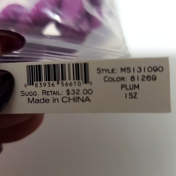 NWT Marc By Marc Jacobs Plum Turnlock Rubber Stretch Bracelet - Picture 3 of 3